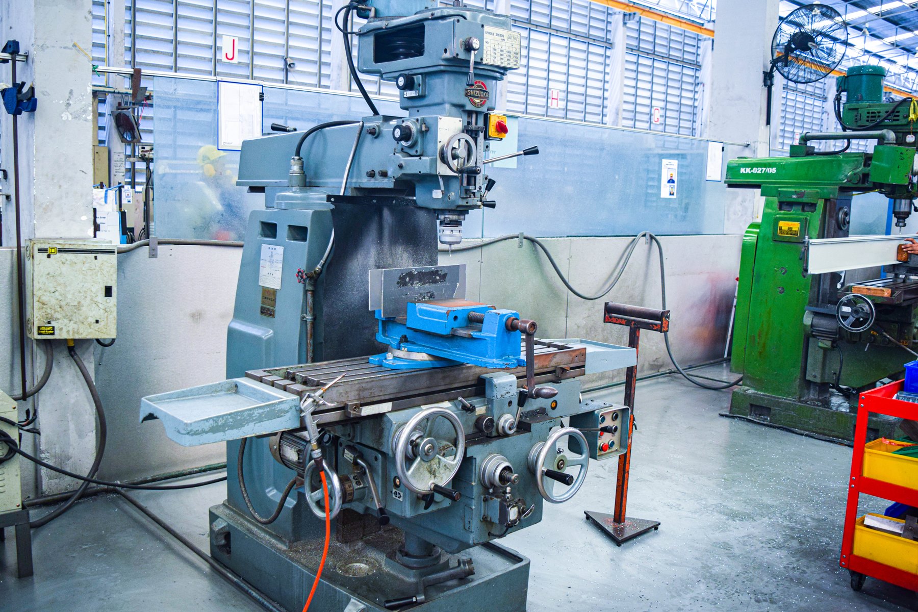 » FACTORY FACILITIES AND MACHINES